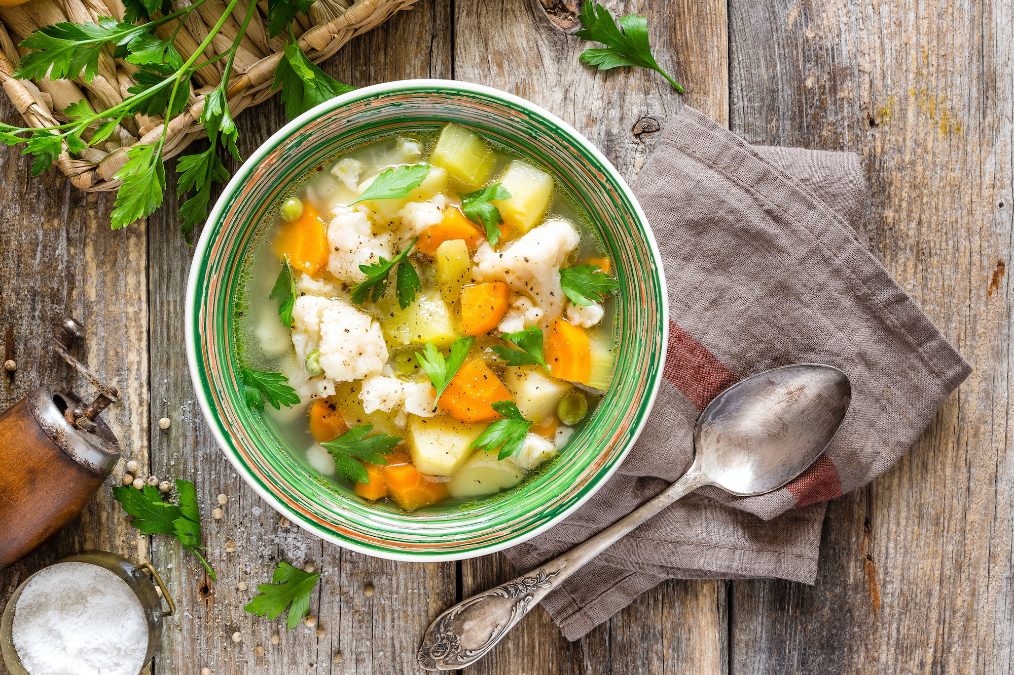 Receitas de sopa de legumes orgânica para uma vida saudável