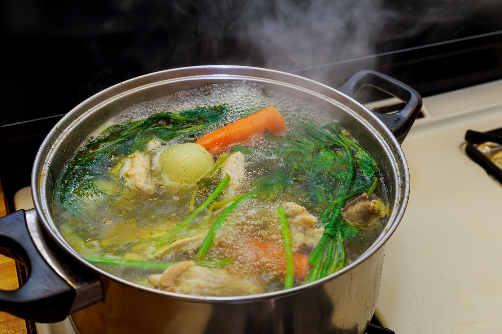 A importância da sopa de legumes orgânica para a saúde